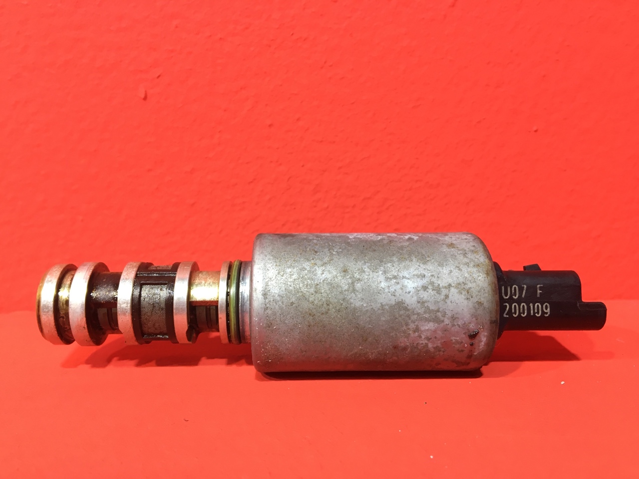 Клапан изменения фаз ГРМ Peugeot 207