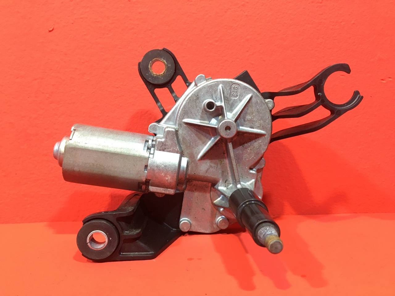 Моторчик стеклоочистителя Opel Astra H