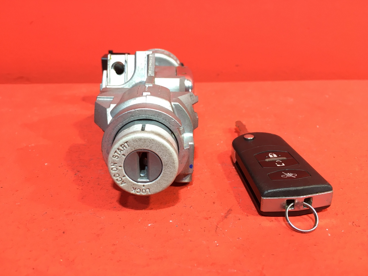 Замок зажигания Mazda Mazda 3 BK