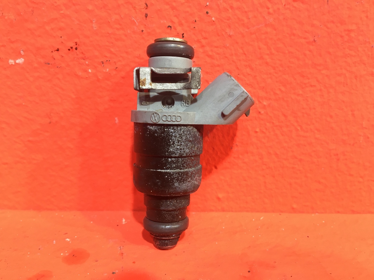 Форсунка топливная Audi A3 8P