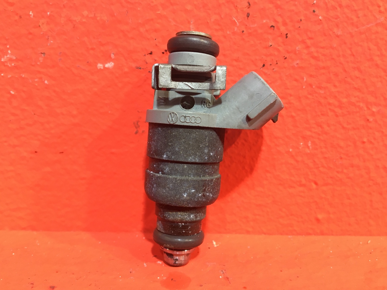 Форсунка топливная Audi A3 8P