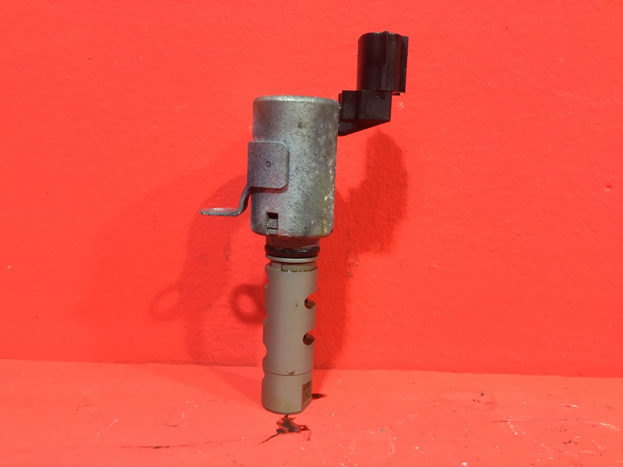 Клапан изменения фаз ГРМ Dodge Caliber