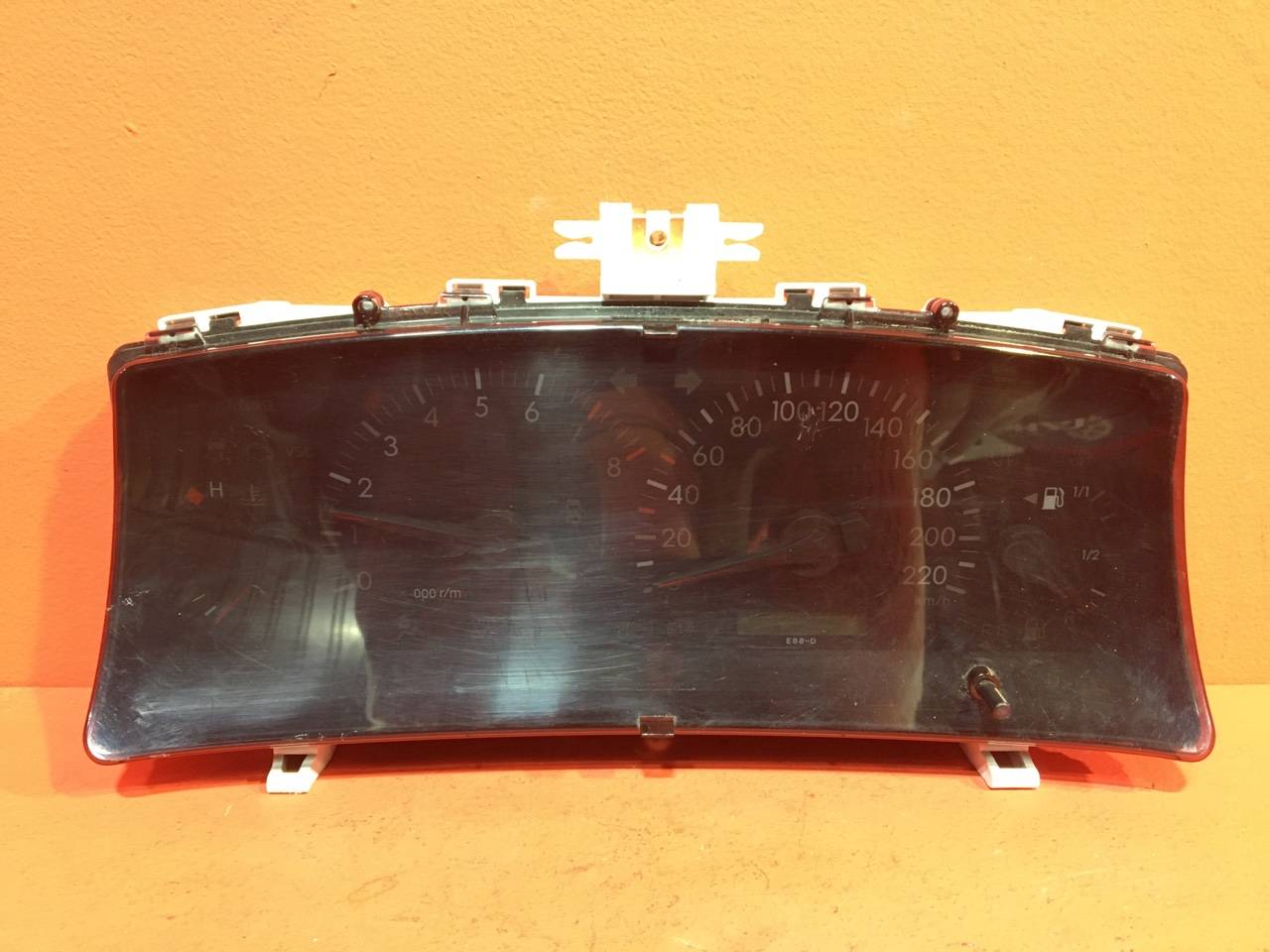 Щиток приборов Toyota Corolla E12