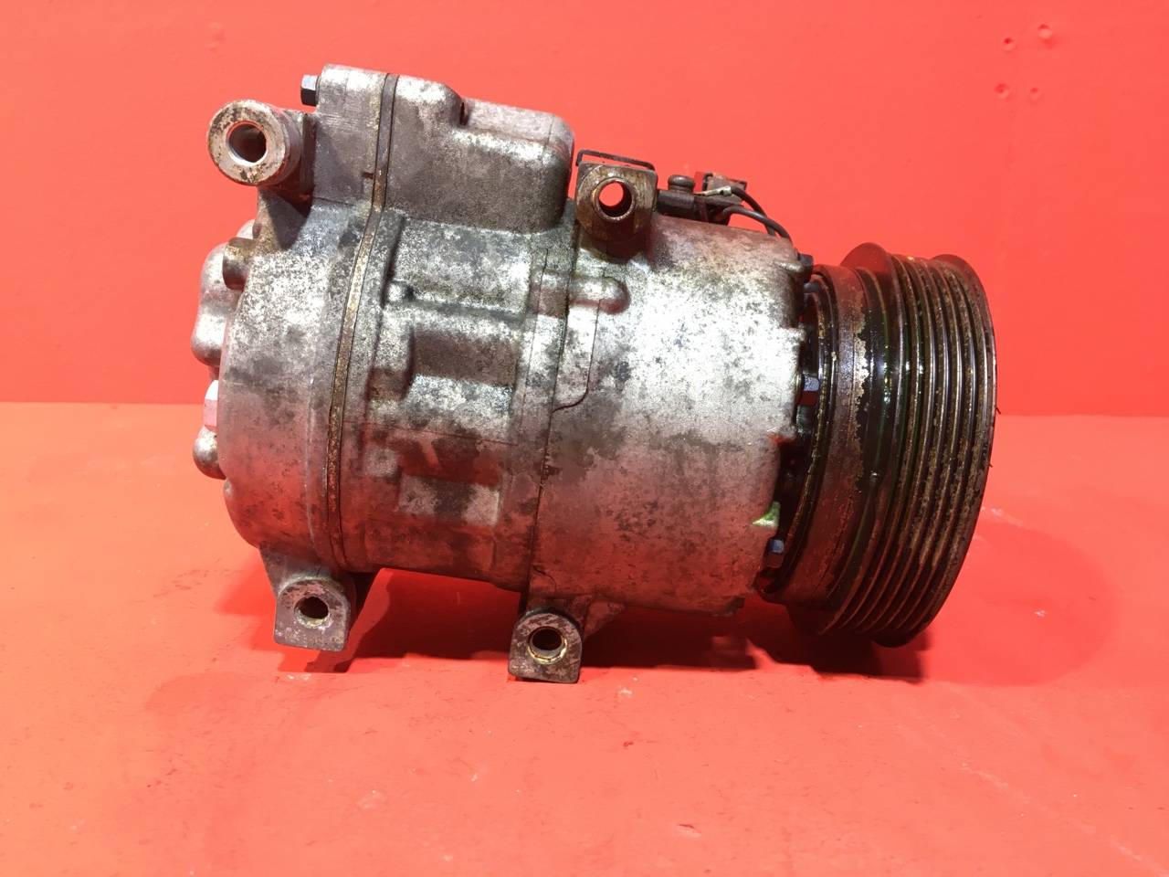 Компрессор кондиционера Hyundai Santa Fe CM