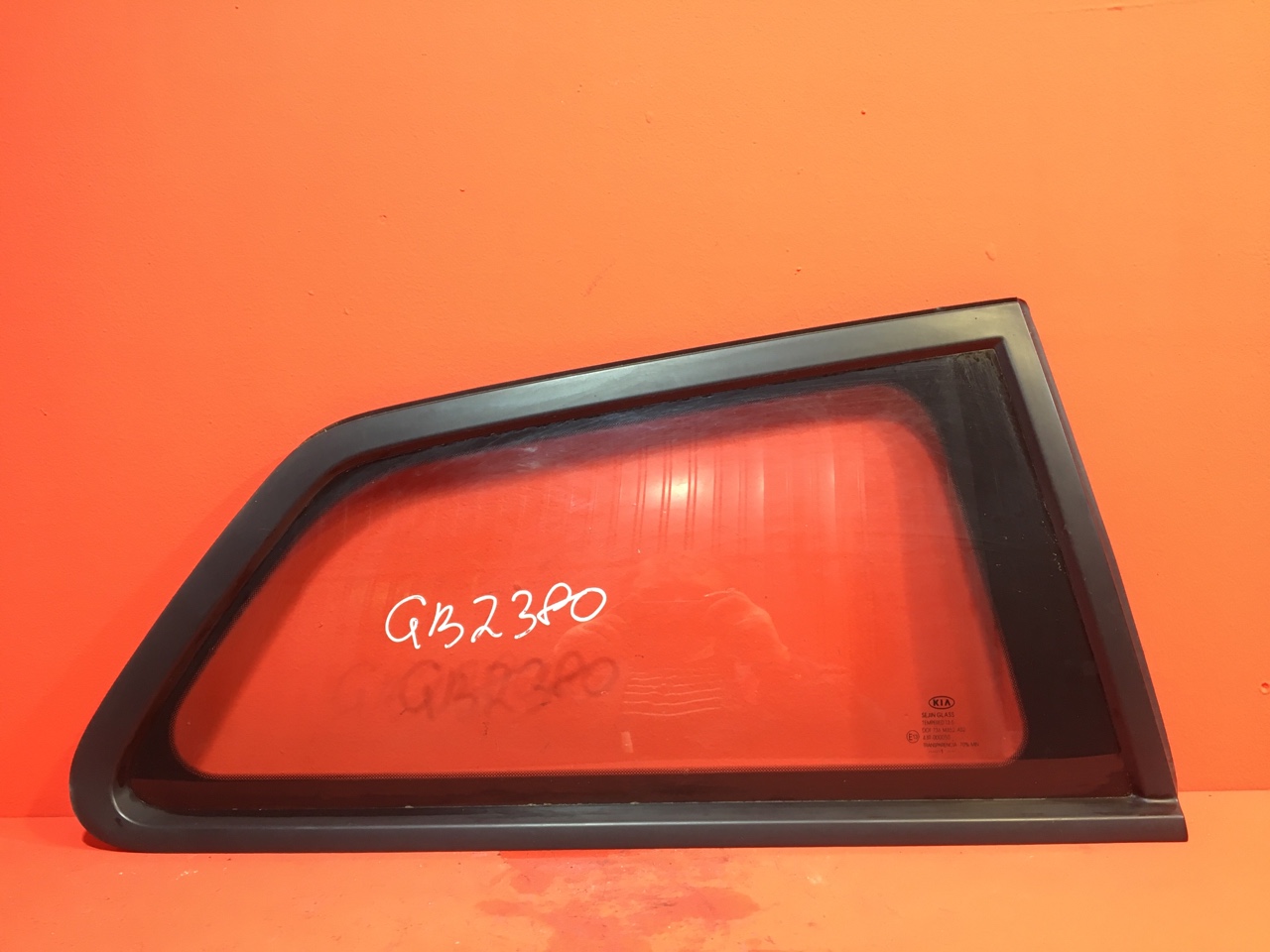 Форточка в кузов Kia ProCeed