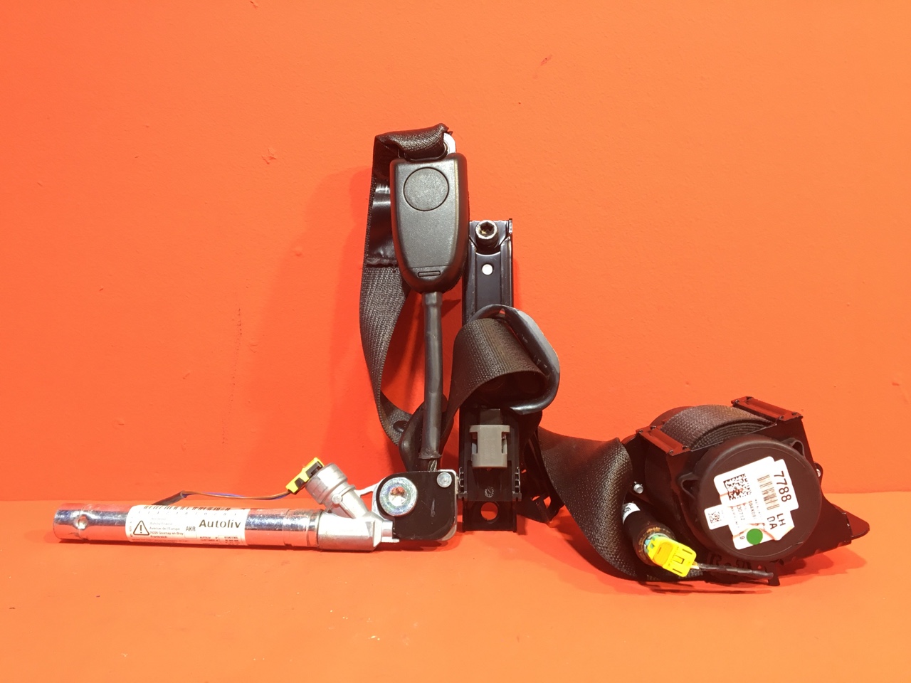 Ремень безопасности Chevrolet Aveo T300