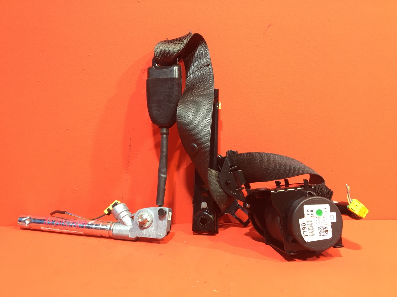 Ремень безопасности Chevrolet Aveo T300