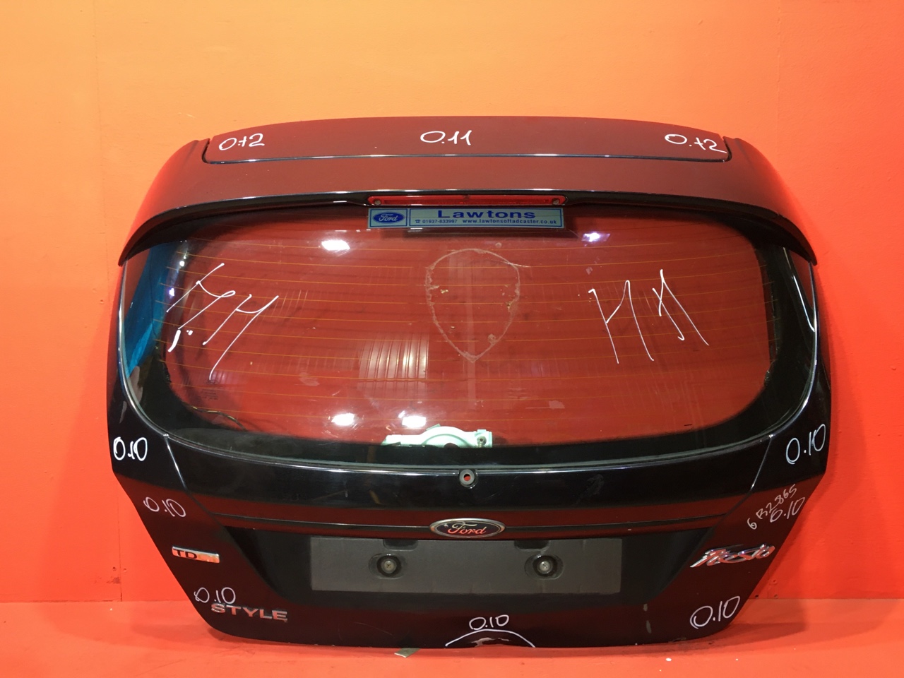 Дверь багажника Ford Fiesta 6