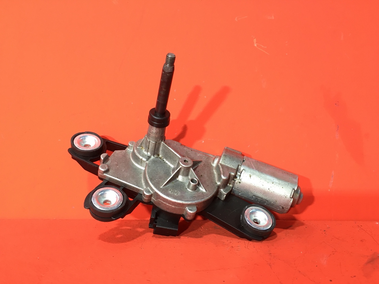 Моторчик стеклоочистителя Ford Fiesta 6