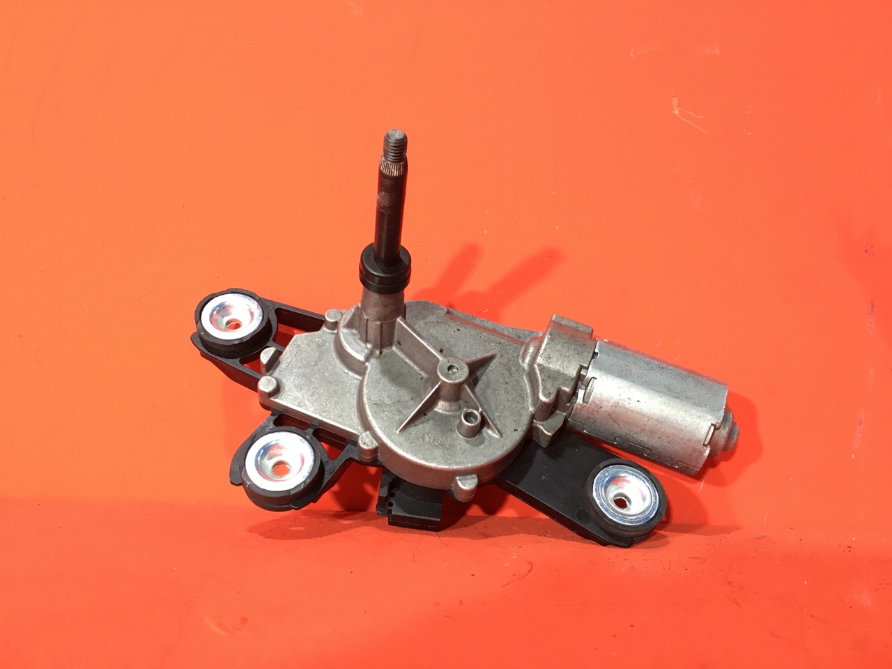 Моторчик стеклоочистителя Ford Fiesta 6