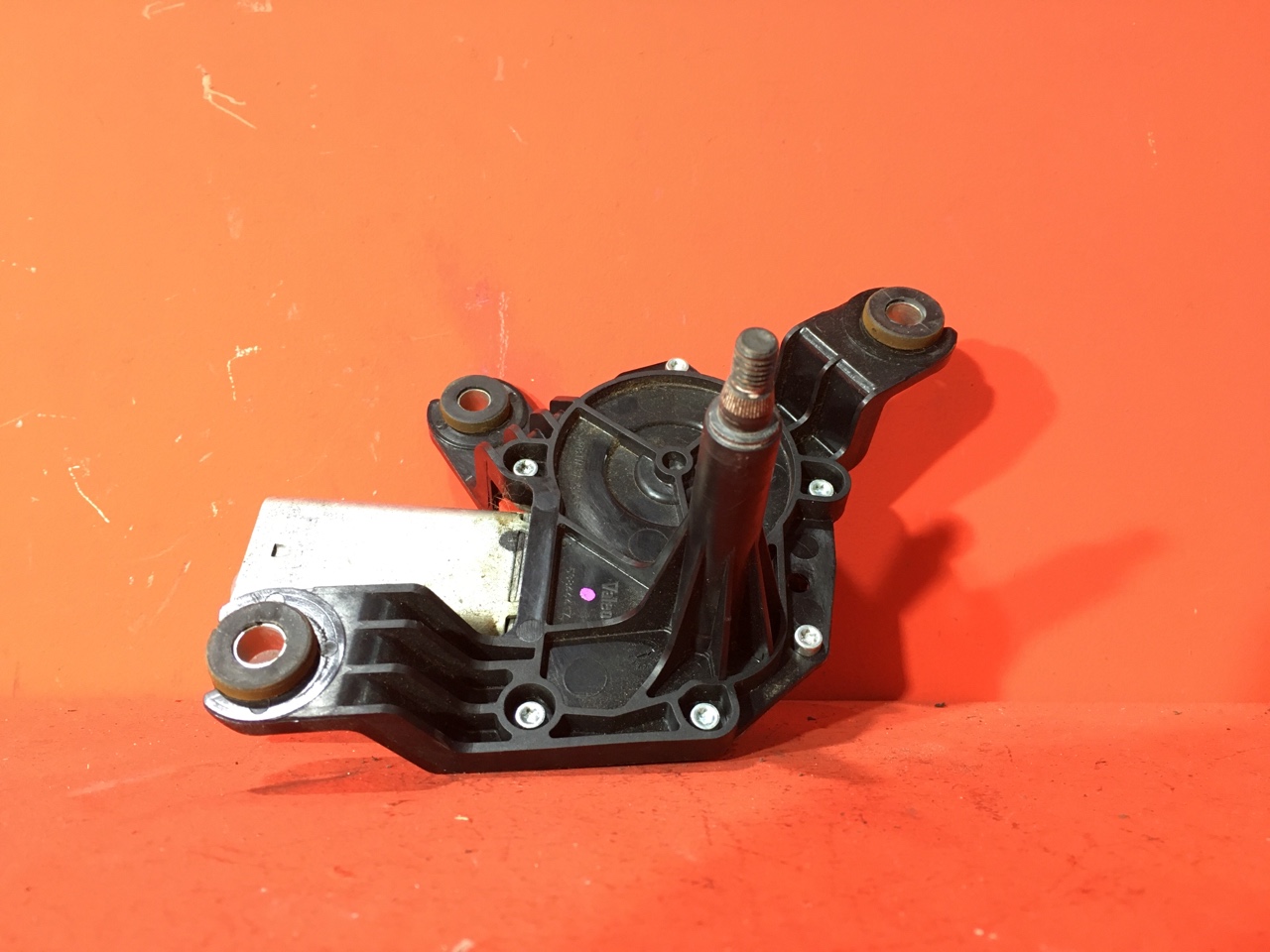 Моторчик стеклоочистителя Opel Zafira B