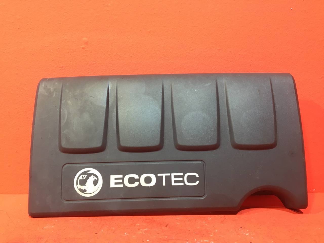 Крышка двигателя декоративная Opel Corsa D