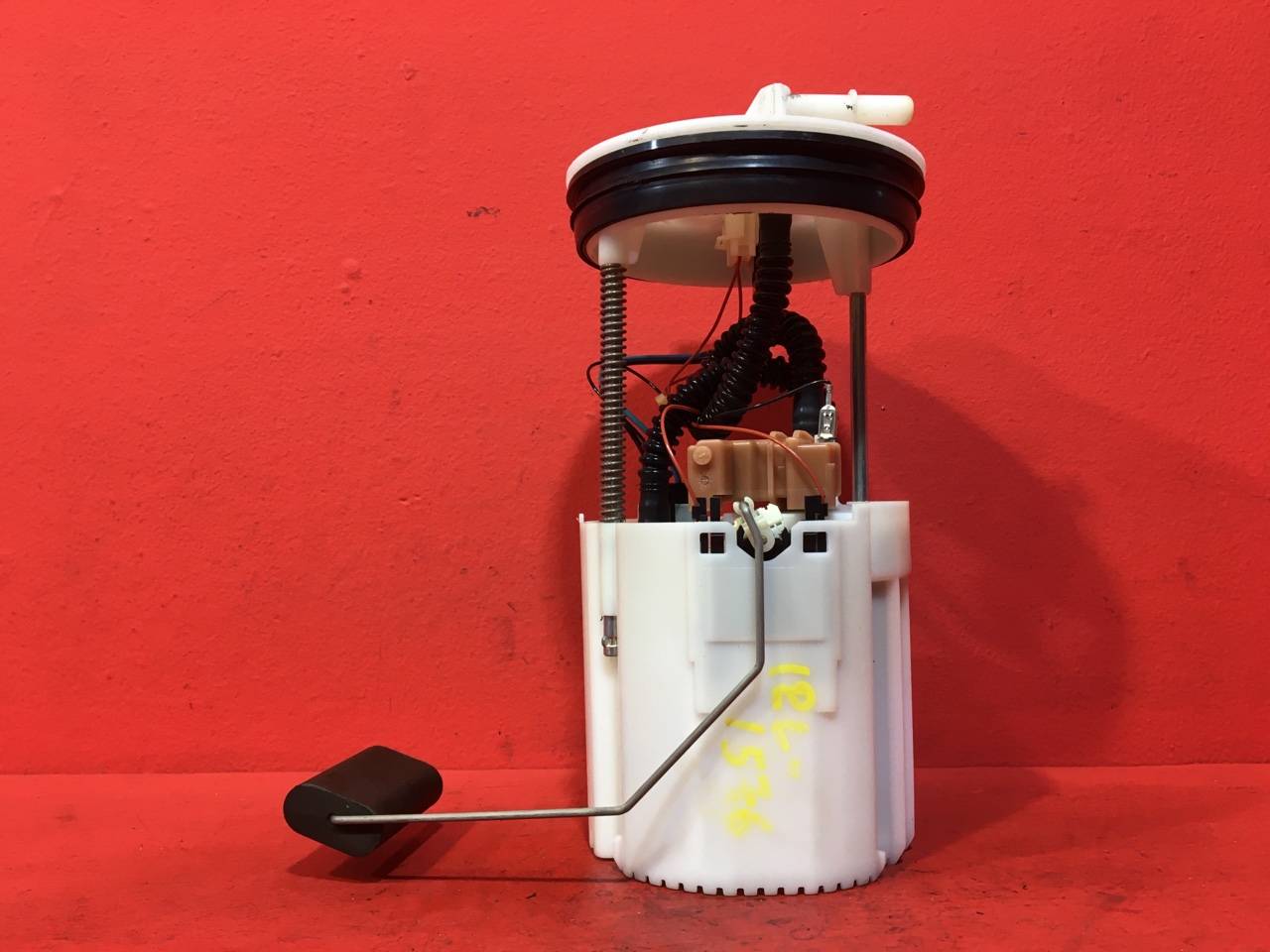 Топливный насос Nissan Almera N16