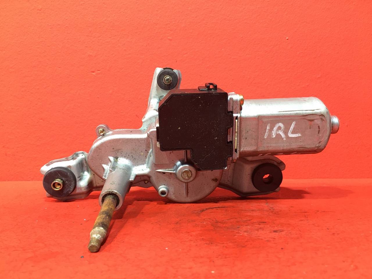 Моторчик стеклоочистителя Toyota Corolla E12