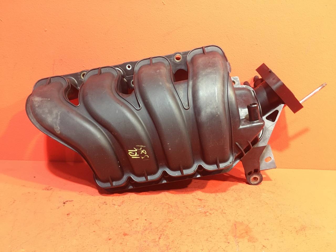 Коллектор впускной Toyota Corolla Verso