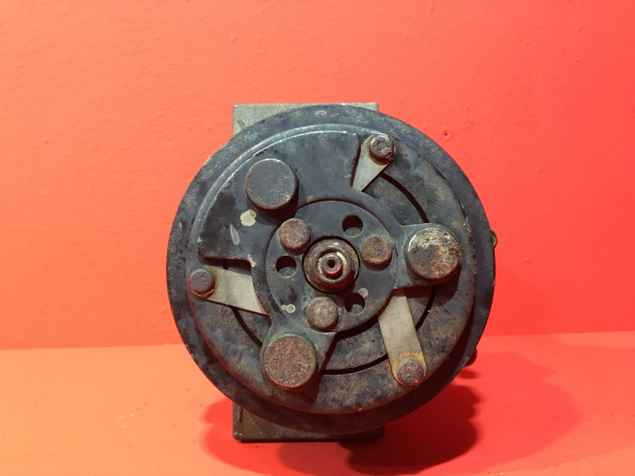 Компрессор кондиционера Opel Vectra C