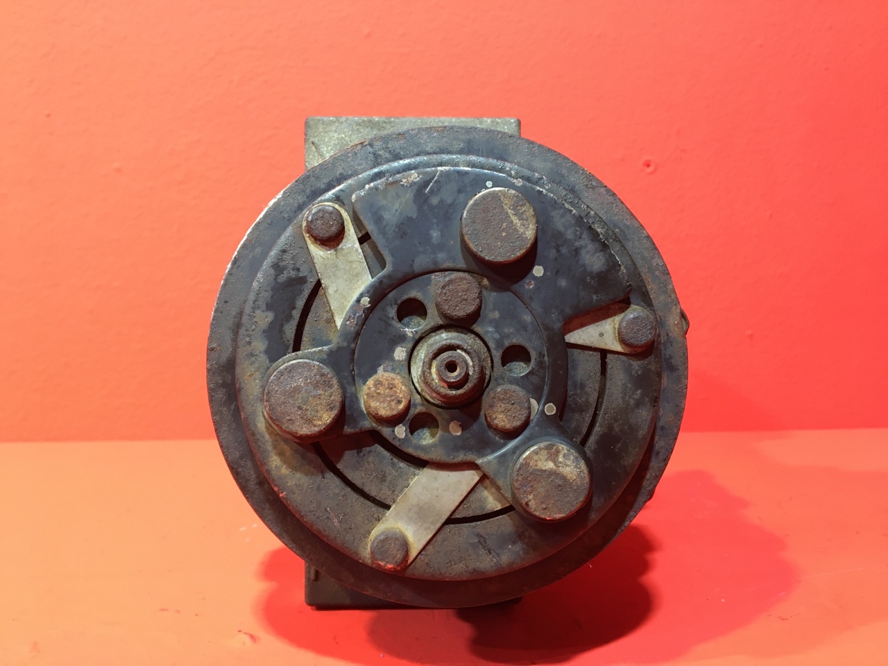 Компрессор кондиционера Opel Vectra C