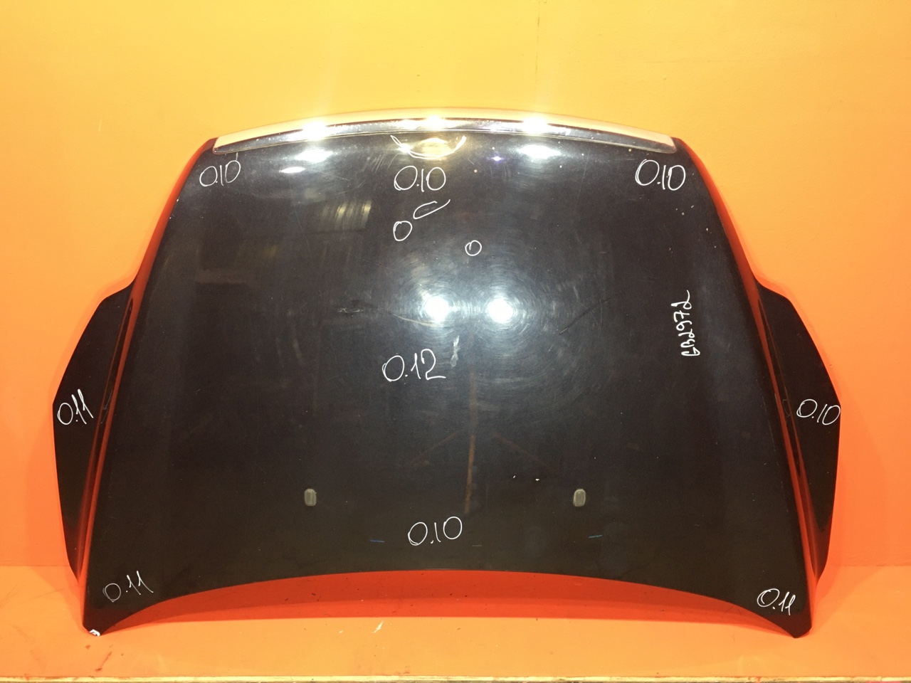 Капот Ford Focus 2