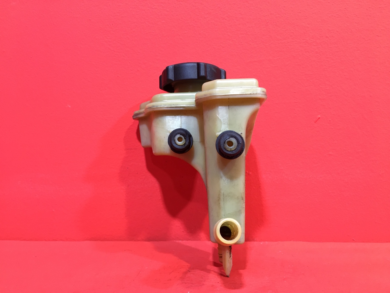 Бачок гидроусилителя Ford Fiesta 5