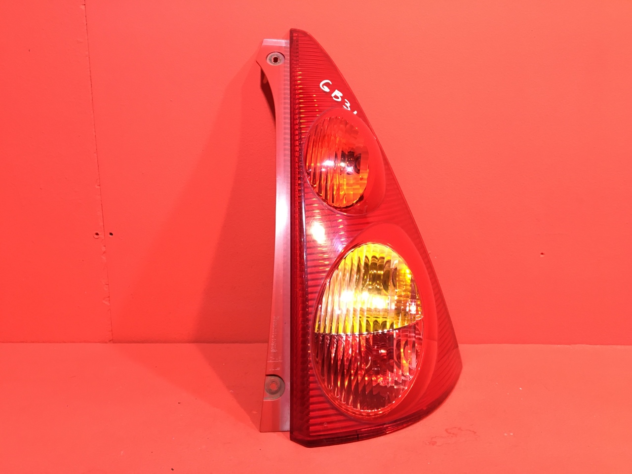 Фонарь Peugeot 107