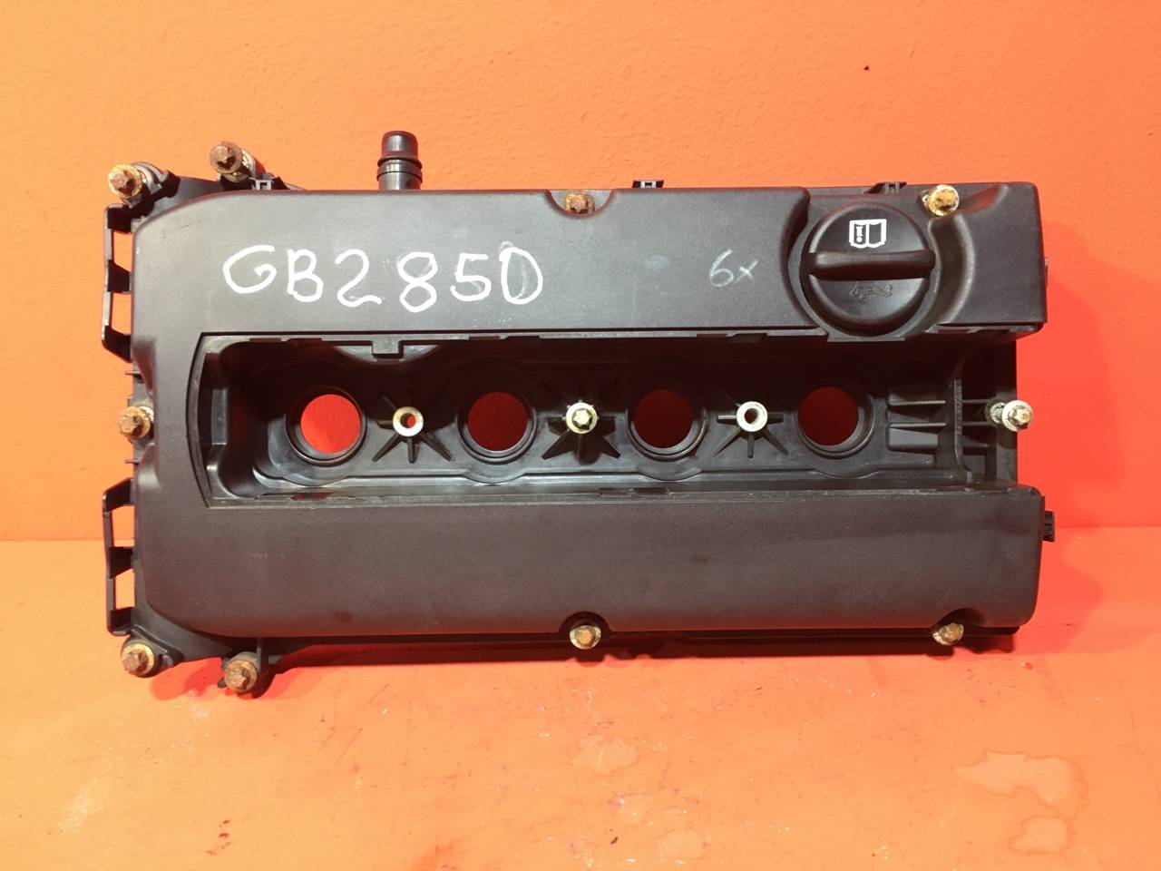 Клапанная крышка Opel Insignia A