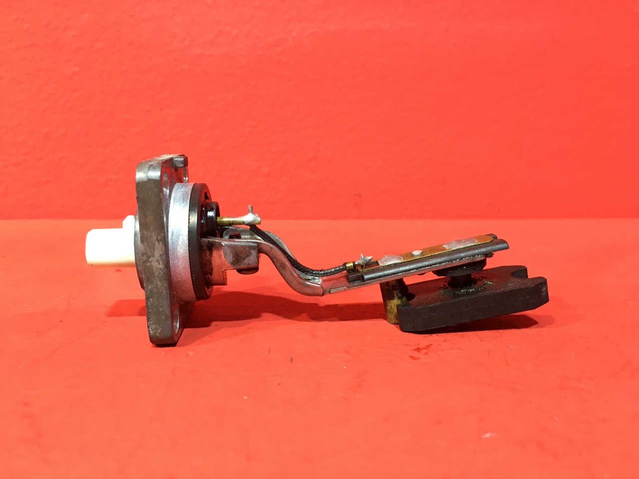 Датчик уровня масла Hyundai Santa Fe CM