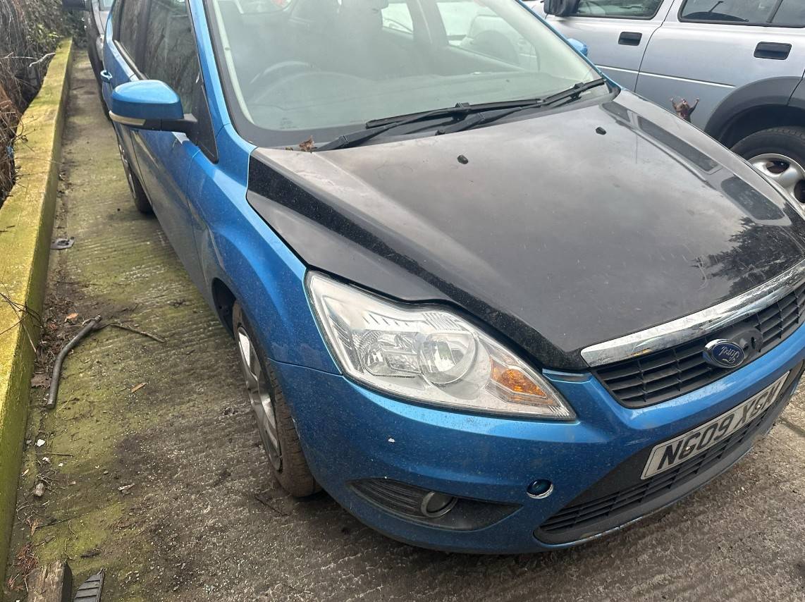 Капот Ford Focus 2