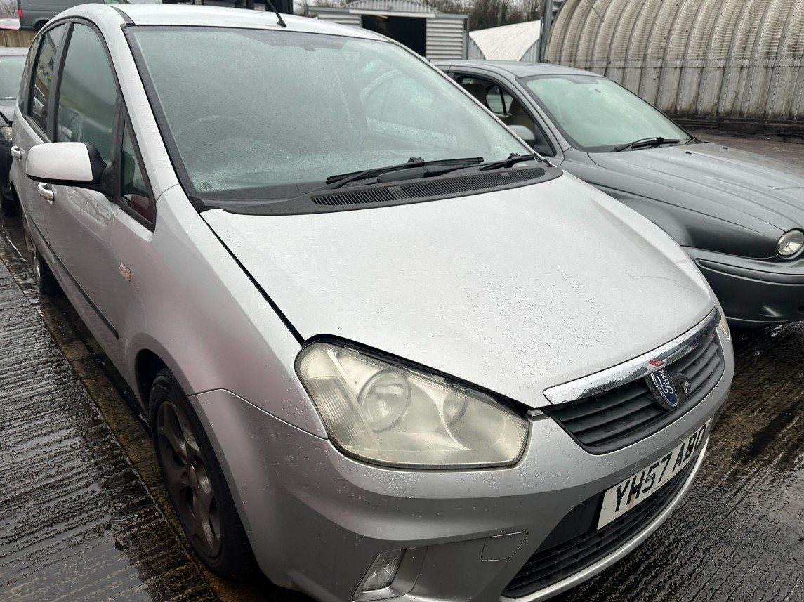 Капот Ford C-MAX