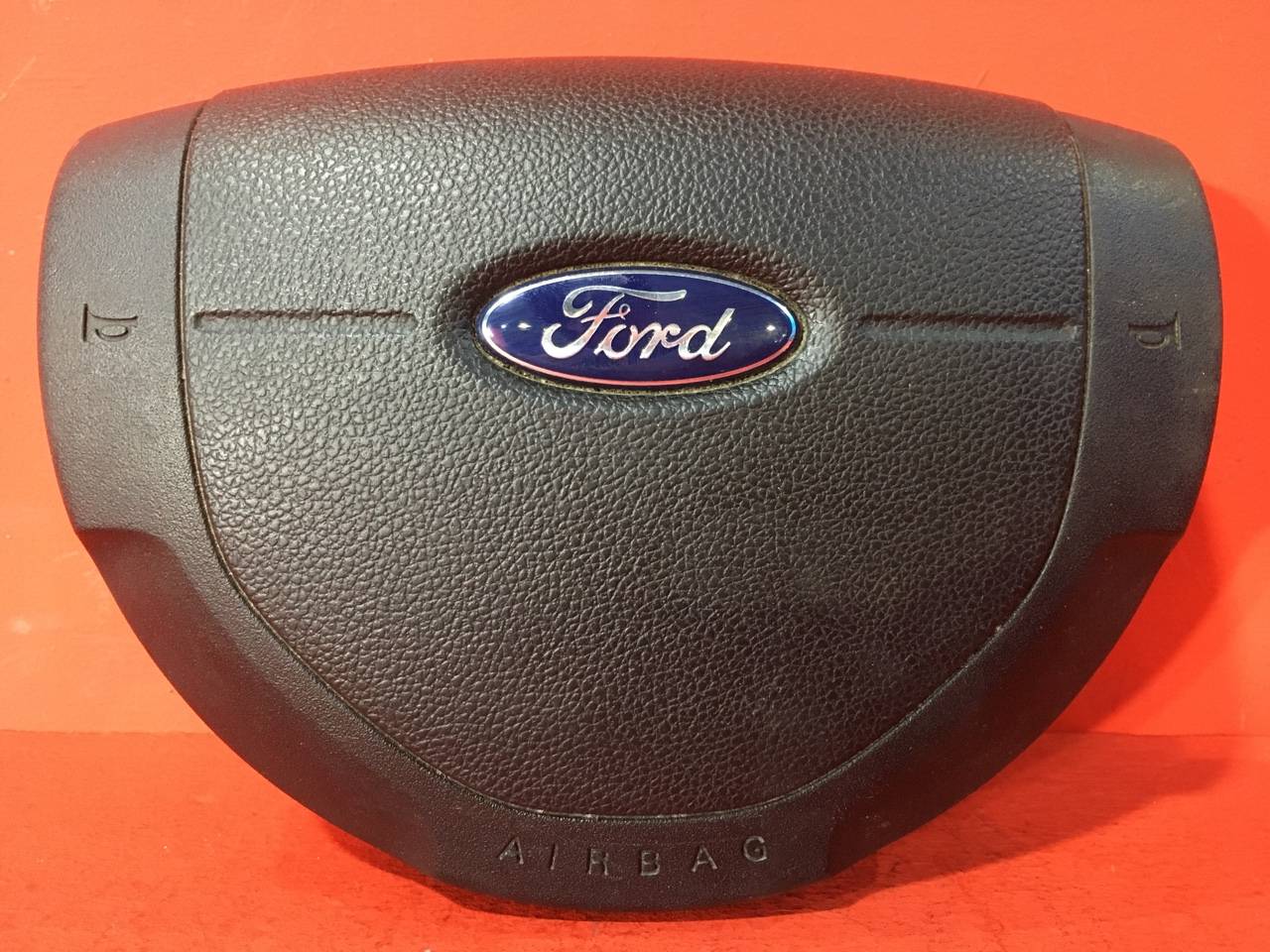 Подушка безопасности в руль Ford Fusion