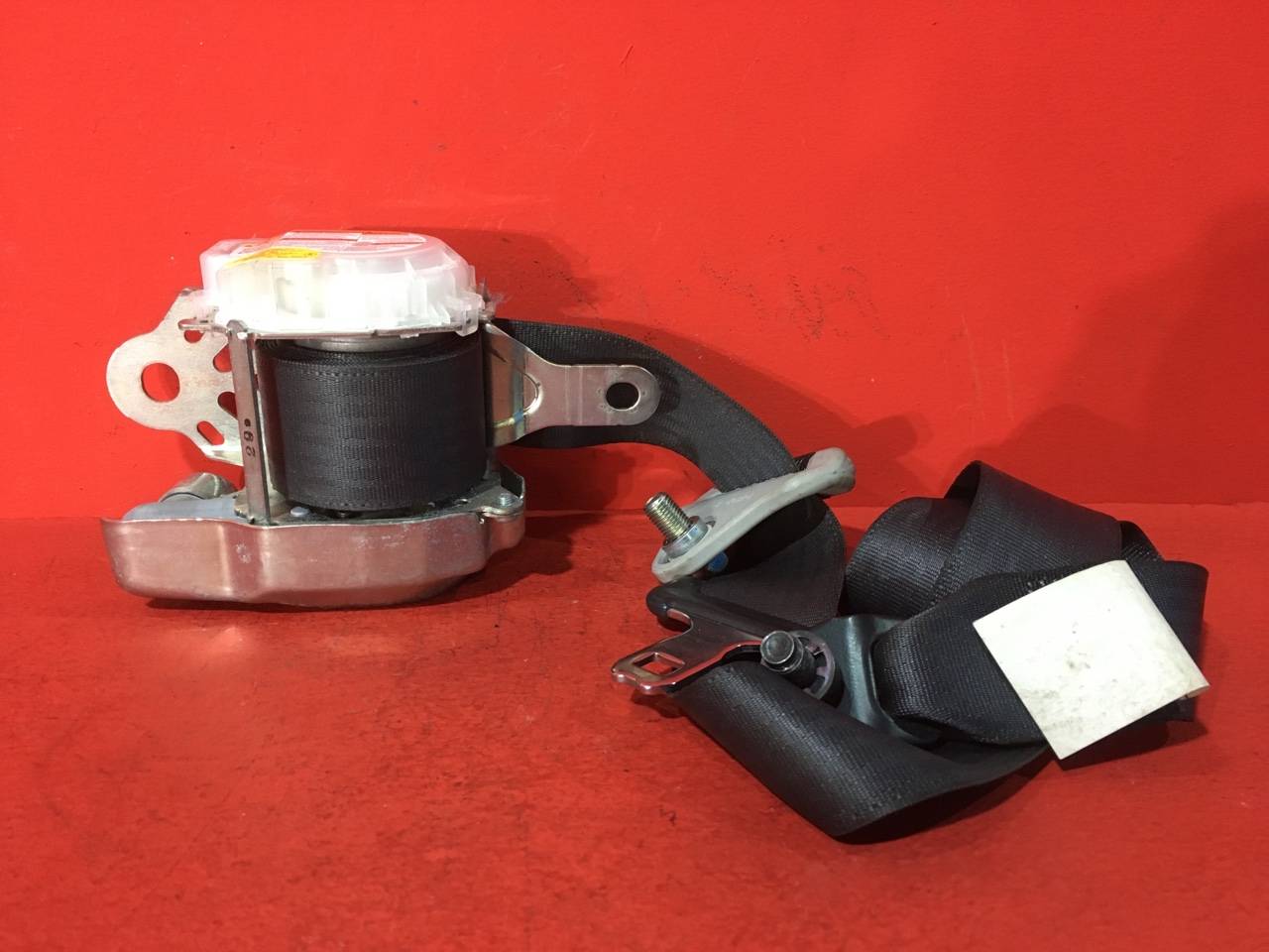 Ремень безопасности Suzuki SX4