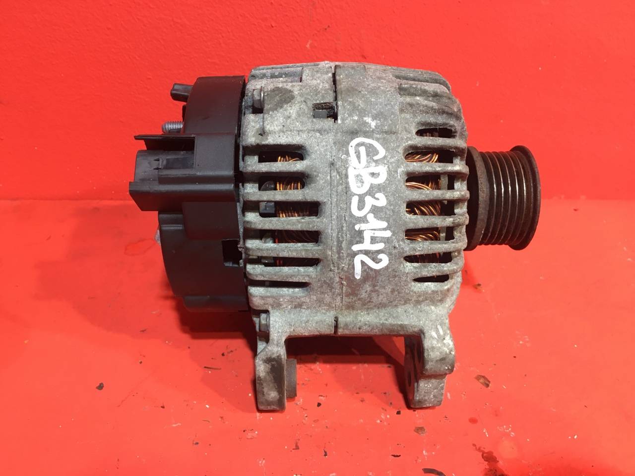 Генератор Volkswagen Golf 5