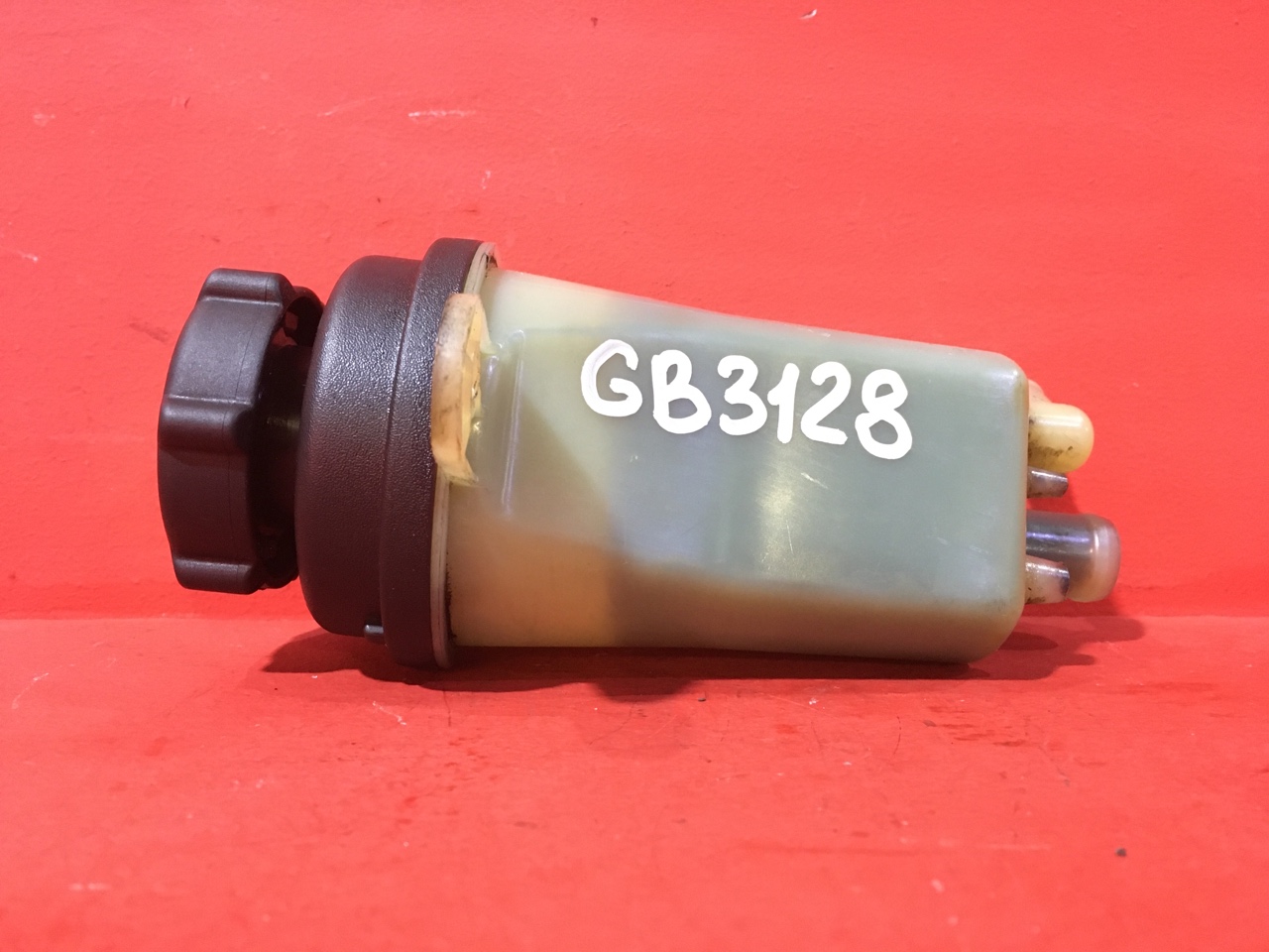 Бачок гидроусилителя Ford Focus 2