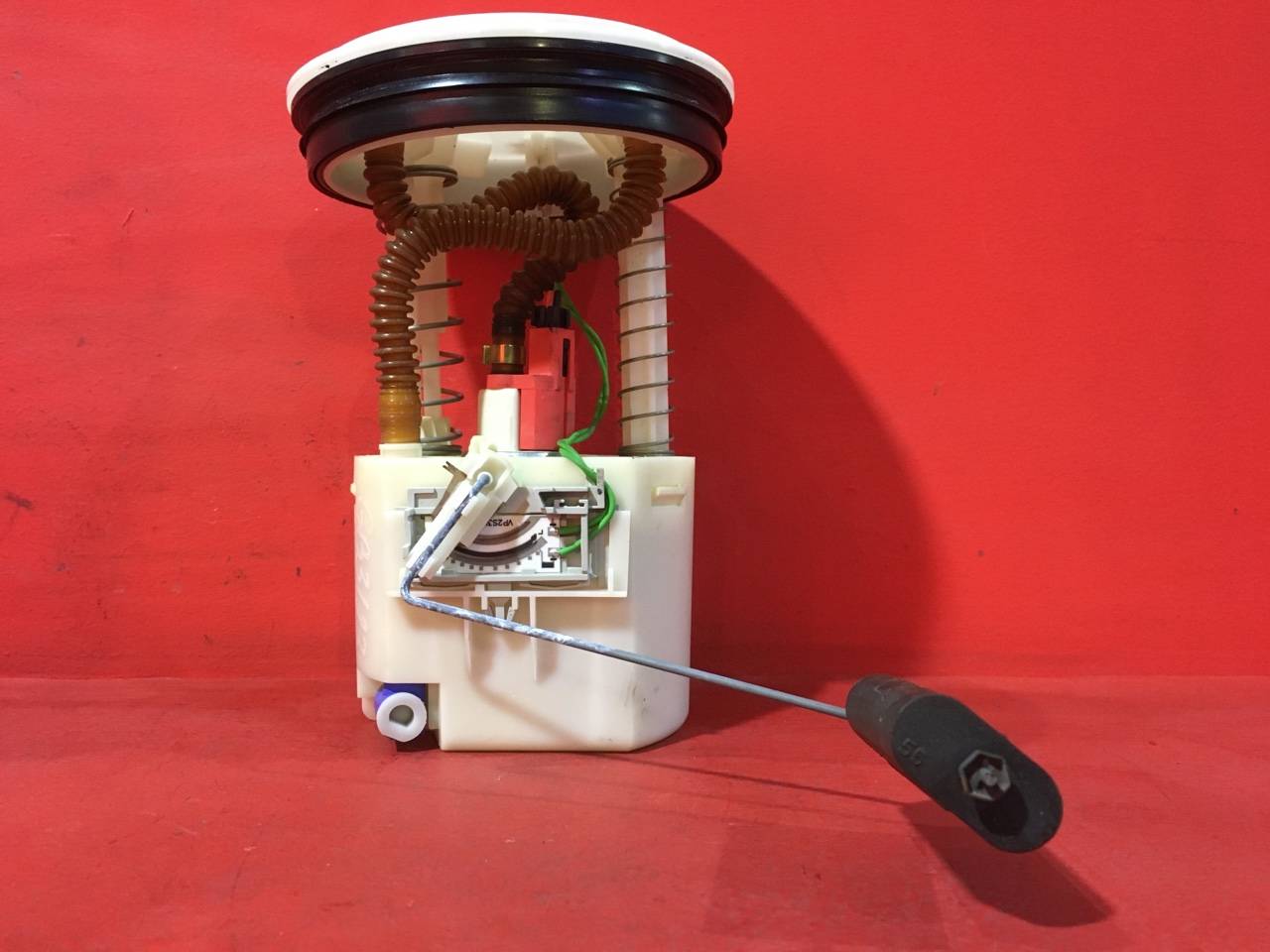 Топливный насос Ford Fusion