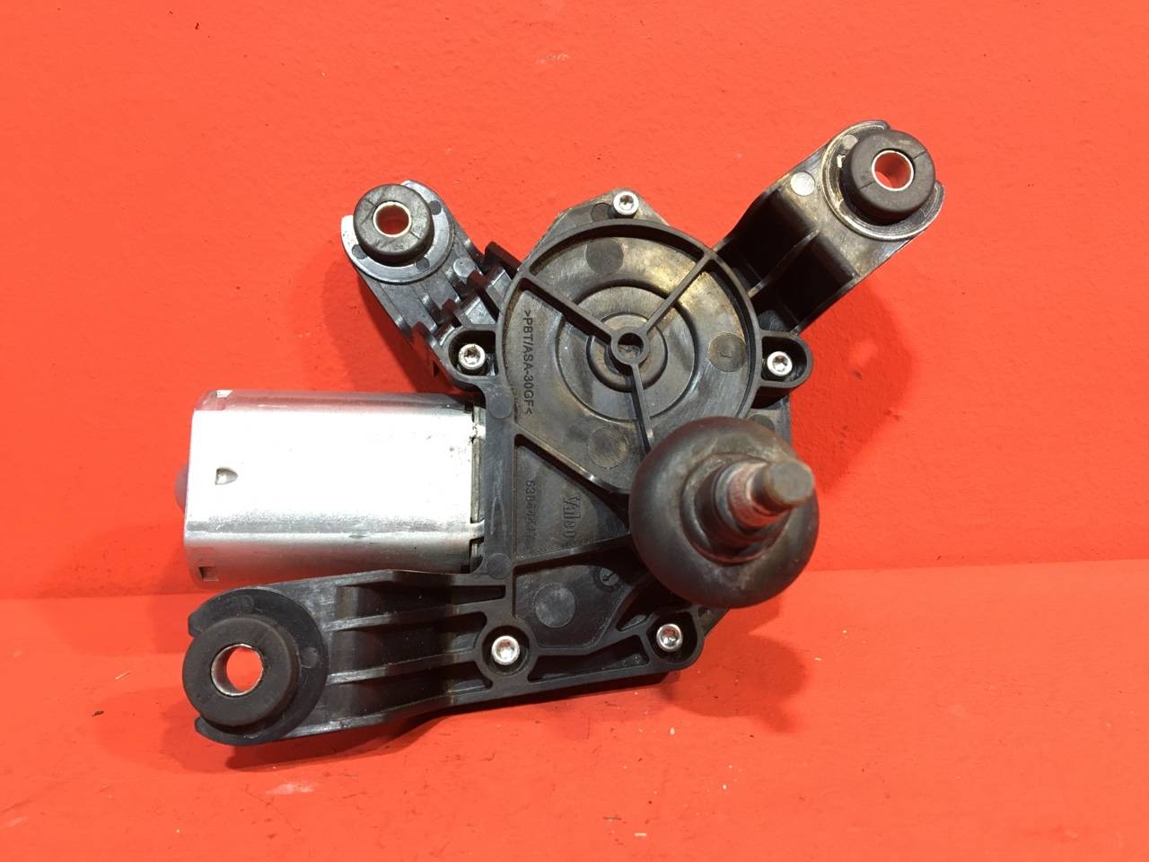 Моторчик стеклоочистителя Opel Zafira B