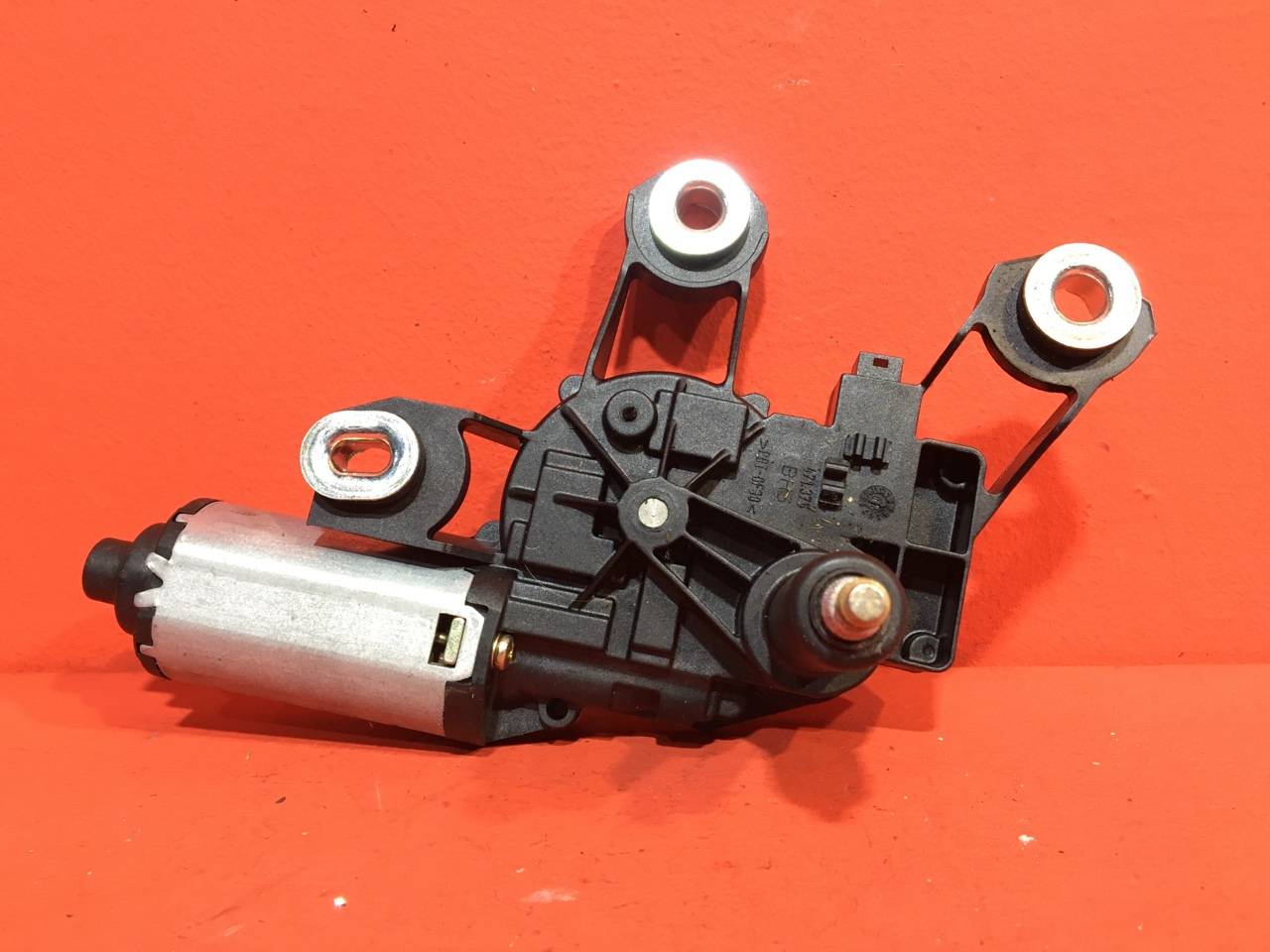 Моторчик стеклоочистителя Ford Fusion