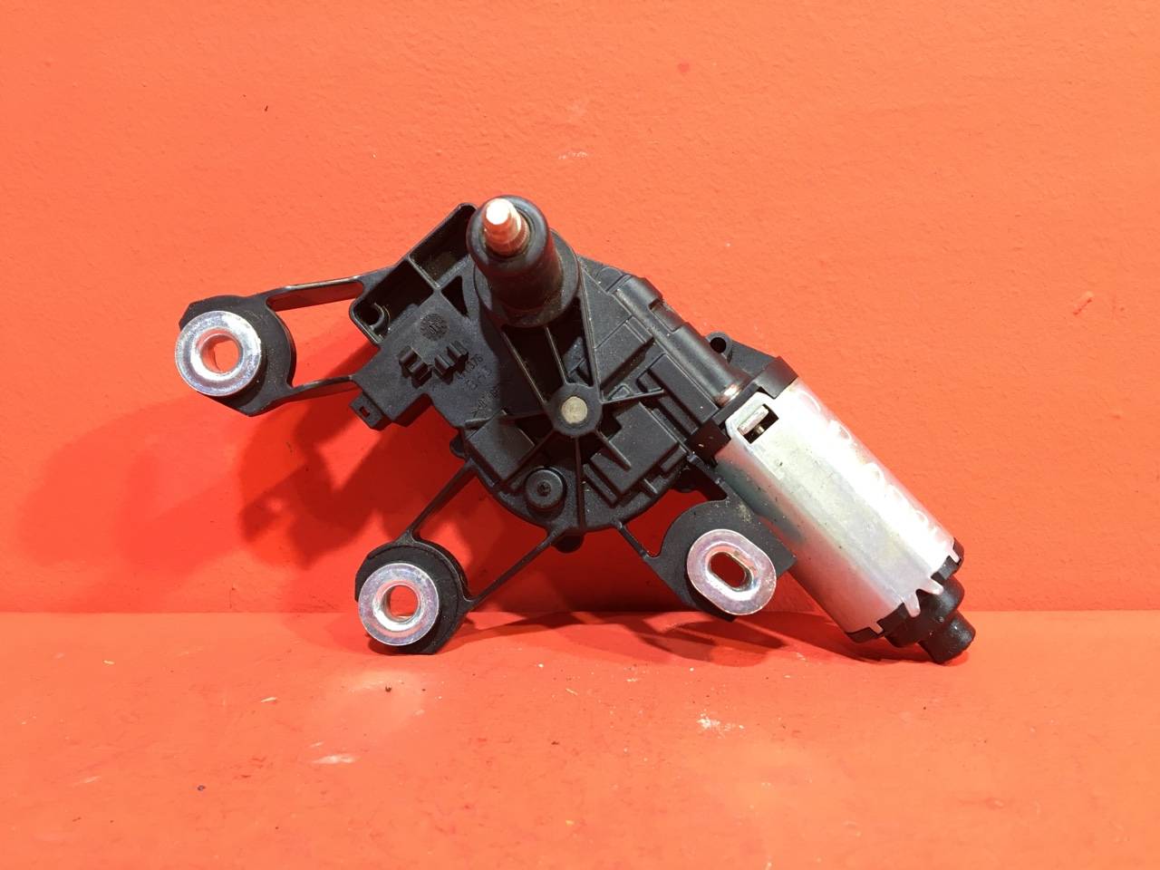 Моторчик стеклоочистителя Ford Fusion