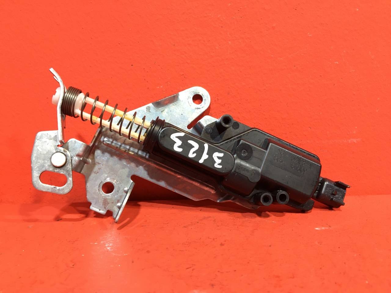 Активатор двери багажника Ford Fusion