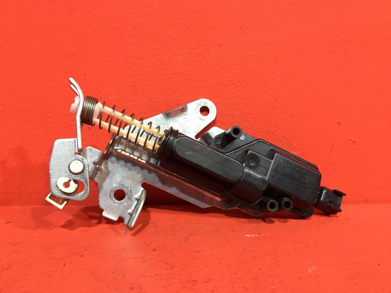 Активатор двери багажника Ford Fusion