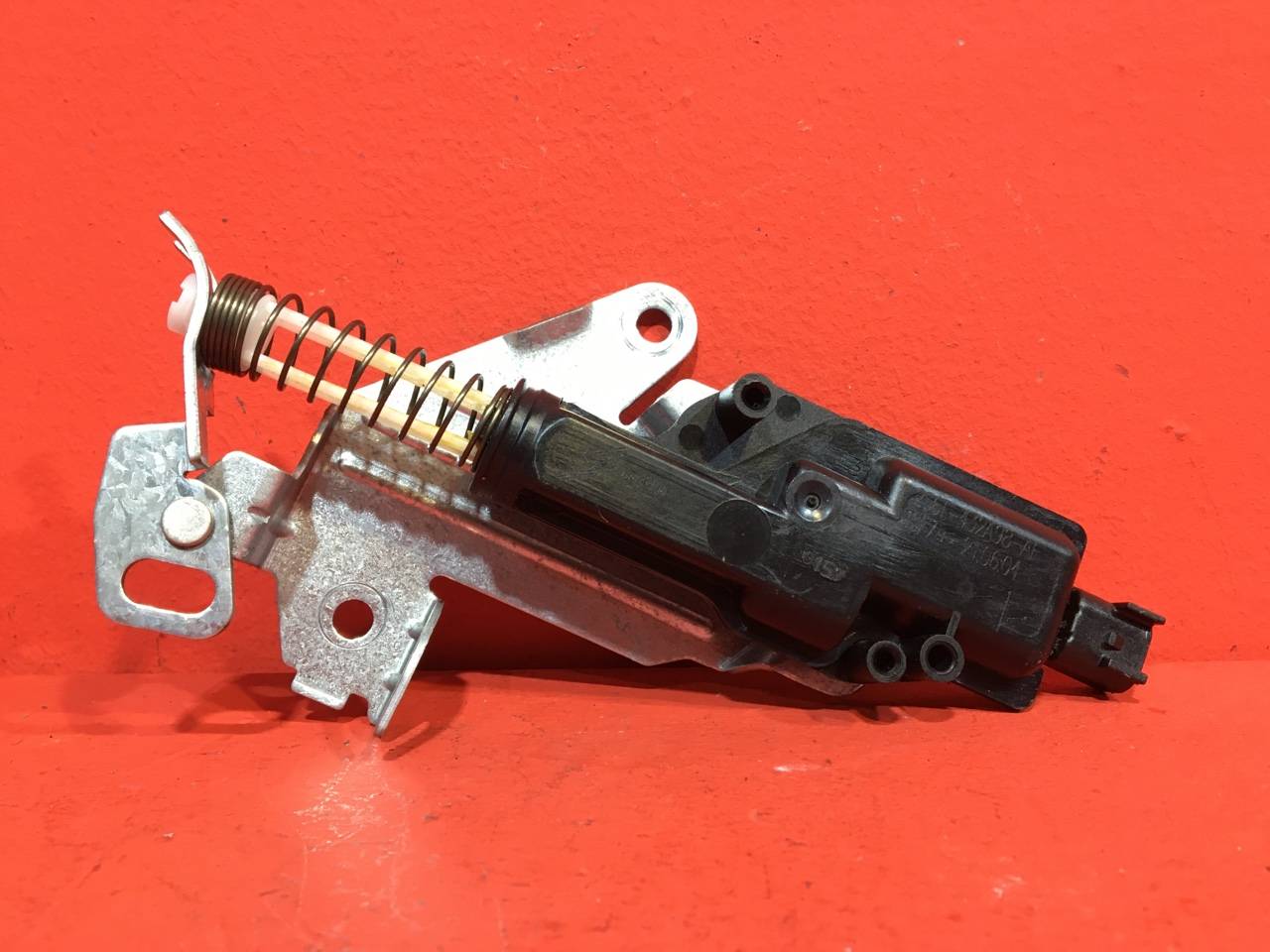 Активатор двери багажника Ford Fusion