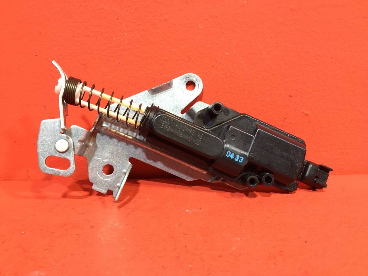 Активатор двери багажника Ford Fusion