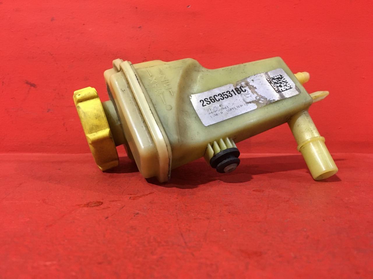 Бачок гидроусилителя Ford Fusion