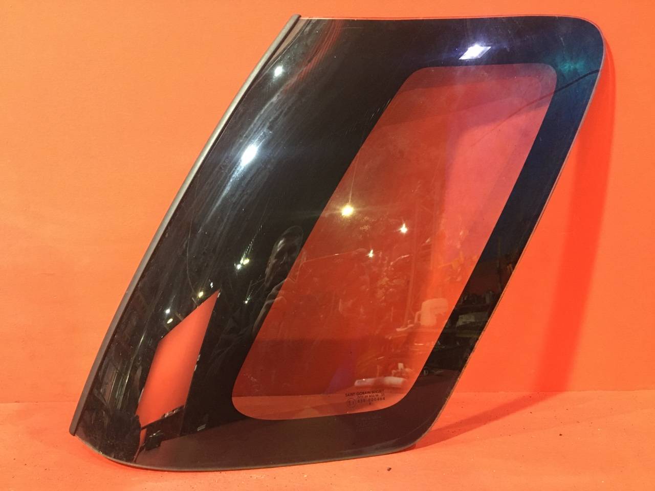 Форточка в кузов Suzuki SX4