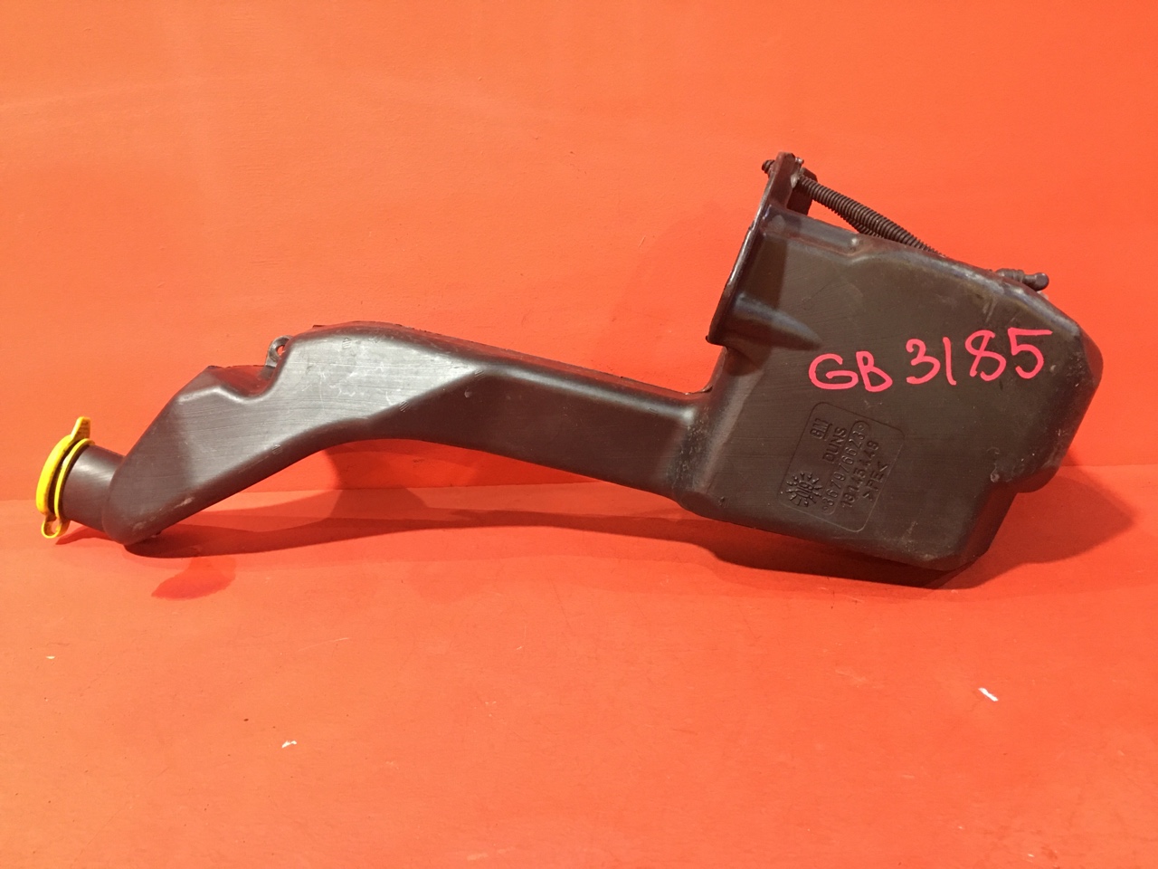 Бачок омывателя Opel Zafira B