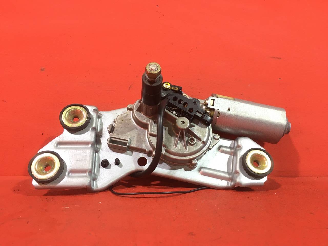 Моторчик стеклоочистителя Ford Focus 1