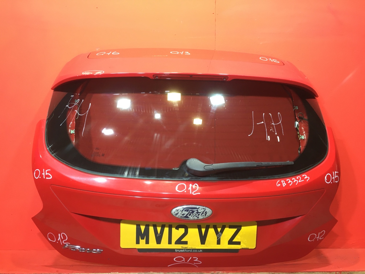 Дверь багажника Ford Focus 3