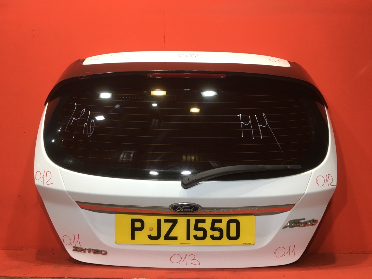 Дверь багажника Ford Fiesta 6