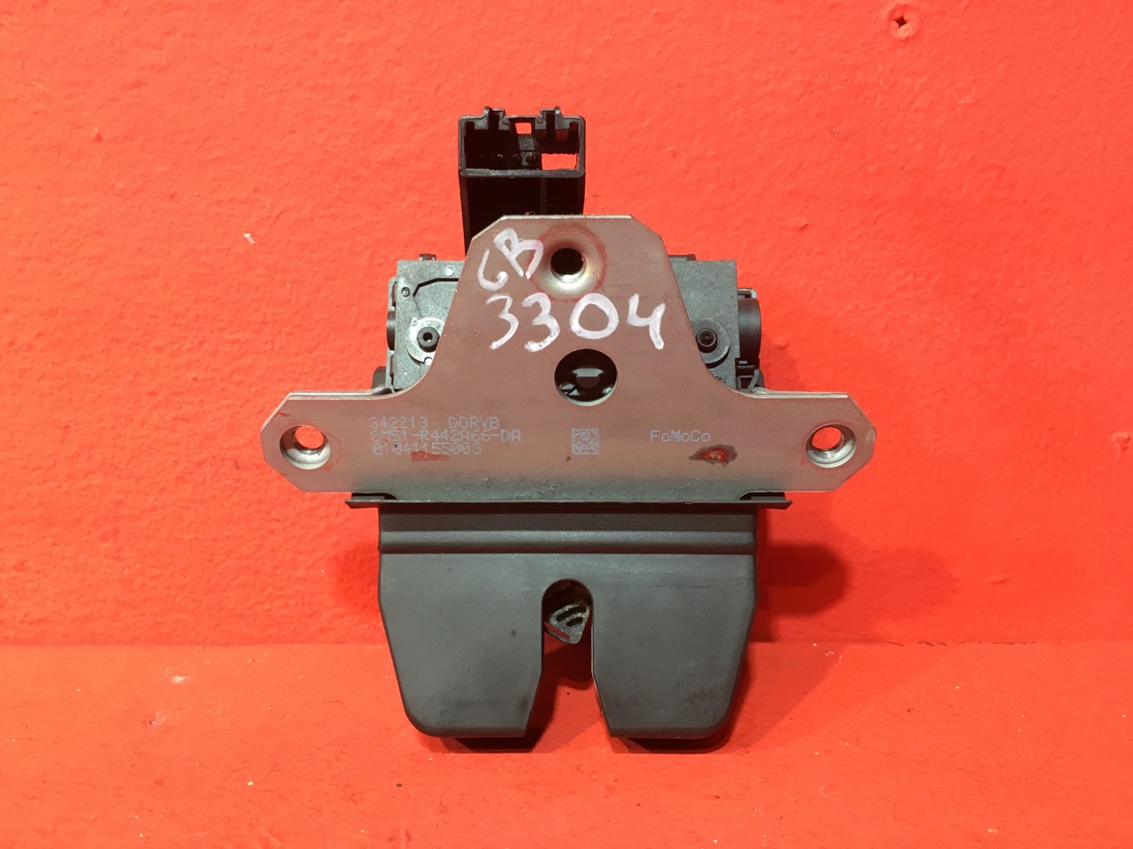 Замок двери багажника Ford Focus 3