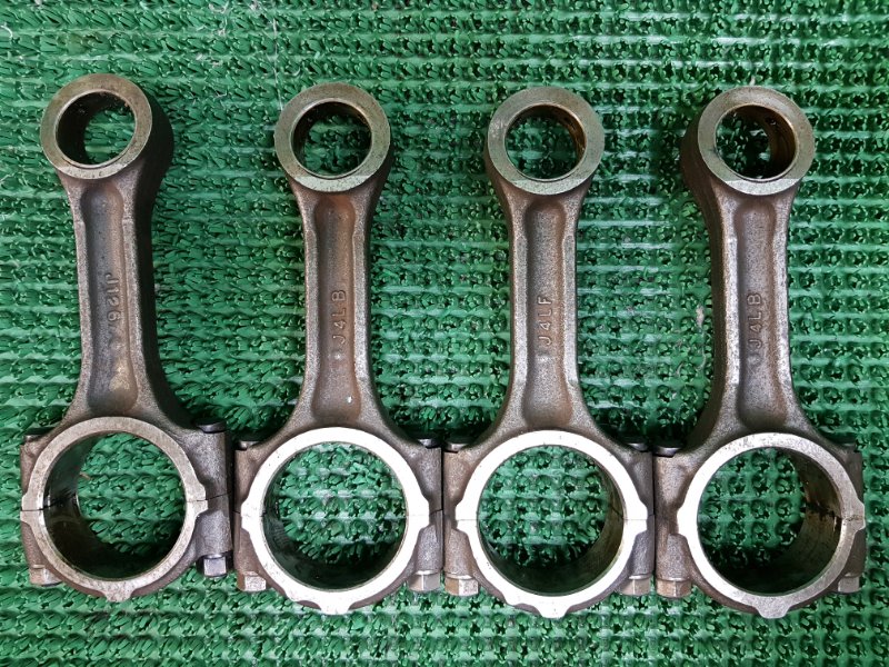 Шатун Kia D4CB (б/у) Шатун Kia D4CB (б/у)