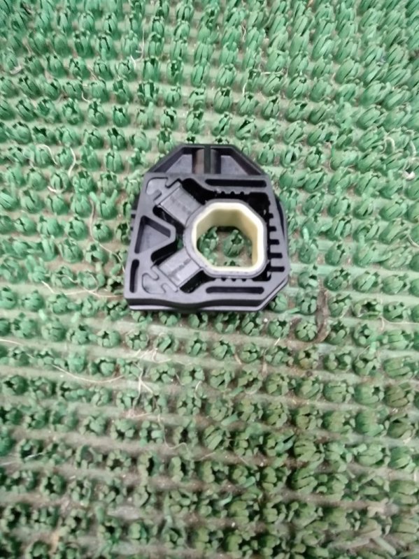 Подушка Volkswagen верхняя Подушка Volkswagen верхняя