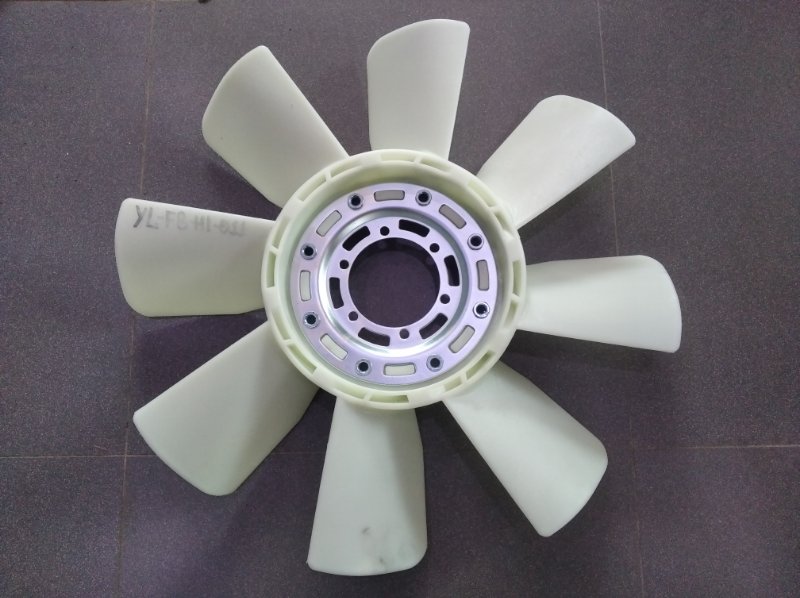 Вентилятор охлаждения радиатора Mitsubishi Super Great FV416 8DC9
